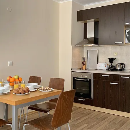 Beachfront Sea View & 5 Swimming Pools Apartman *