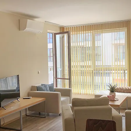 Apartman Beachfront Sea View & 5 Swimming Pools Obzor