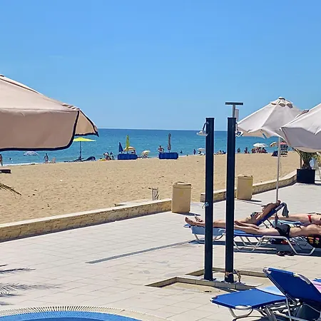 Beachfront Sea View & 5 Swimming Pools * Обзор